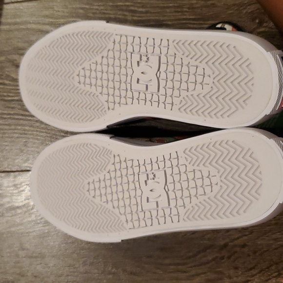 ❤️ MEN'S MARVEL DEADPOOL X DC MANUAL HI SHOES - Size 10 - Picture 10 of 13